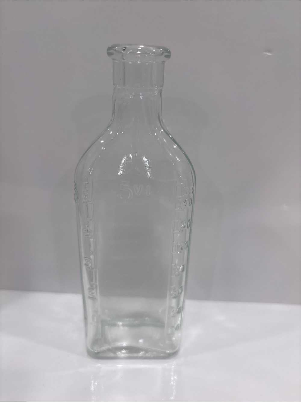 Vintage graduated apothecary glass bottle embossed pharmacy measuring 1920-1940